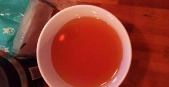 花露水加牙膏清洁马桶 老保姆的省钱妙招真有那么神？